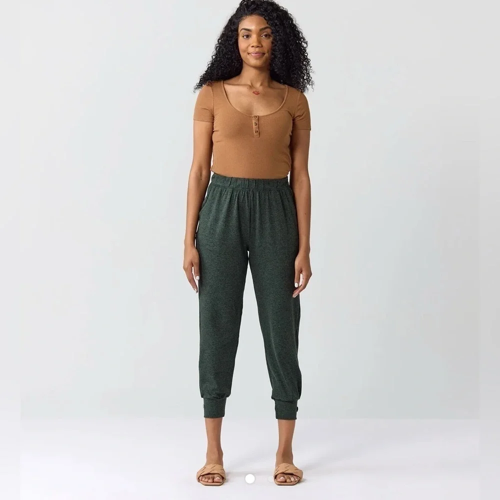 Tillage Sophisticated Cropped Pants Lightweight Joggers